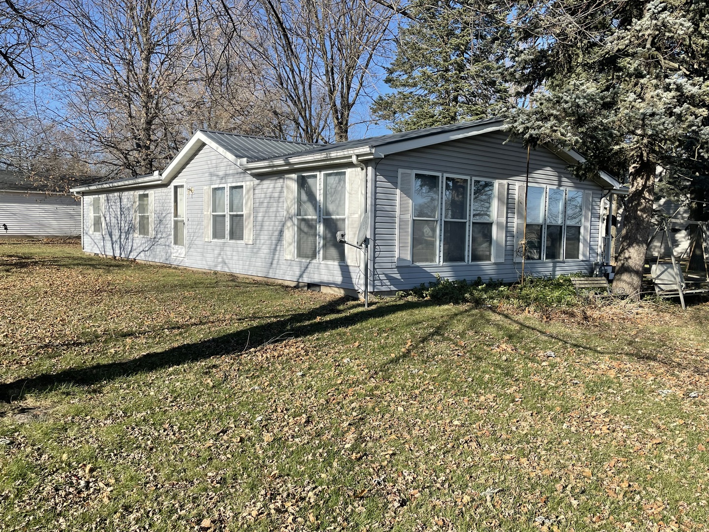 508 E Carlisle Street, Mclean, IL 61754