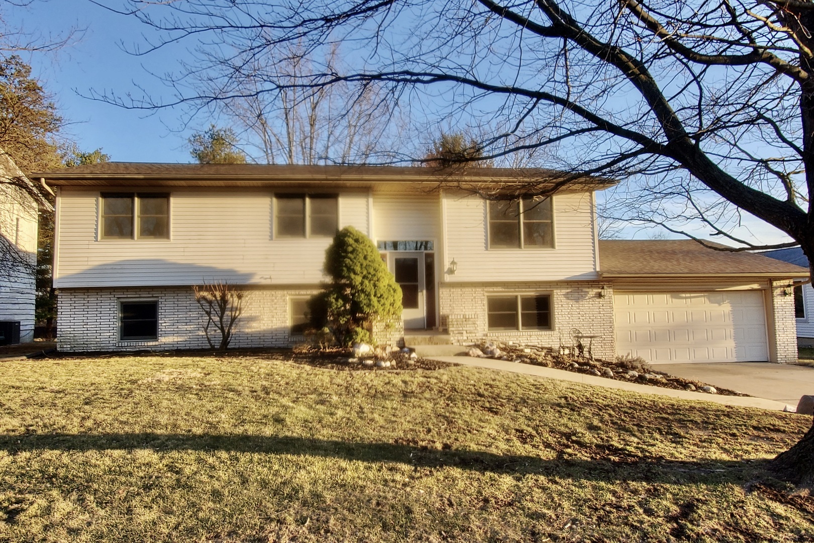 1311 Schroeder Drive, Normal, IL 61761