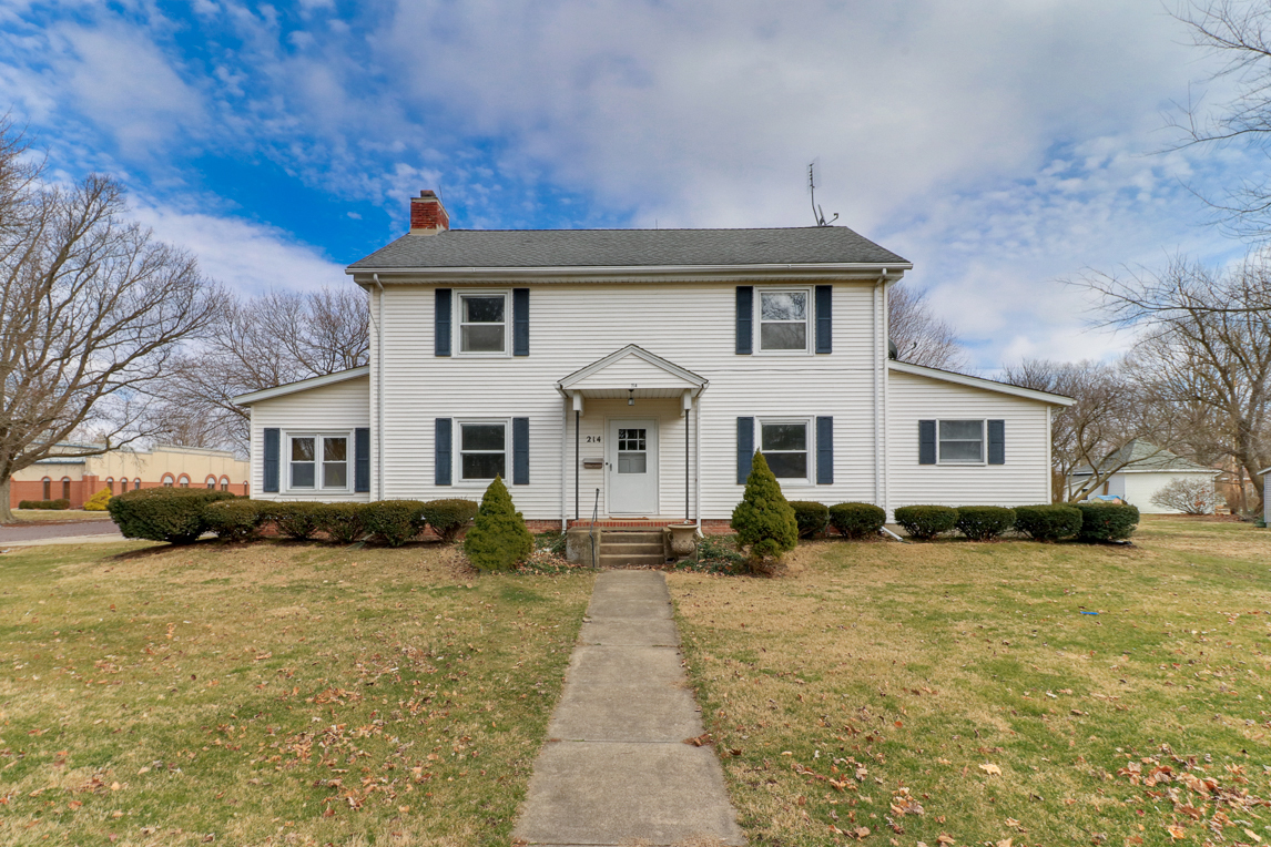 214 N Maple Avenue, Minier, IL 61759
