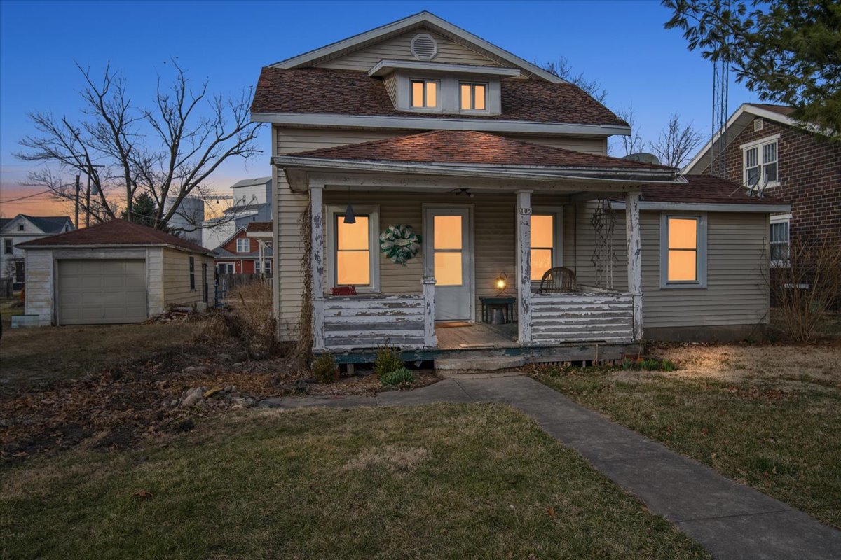 105 W Franklin Street, Carlock, IL 61725