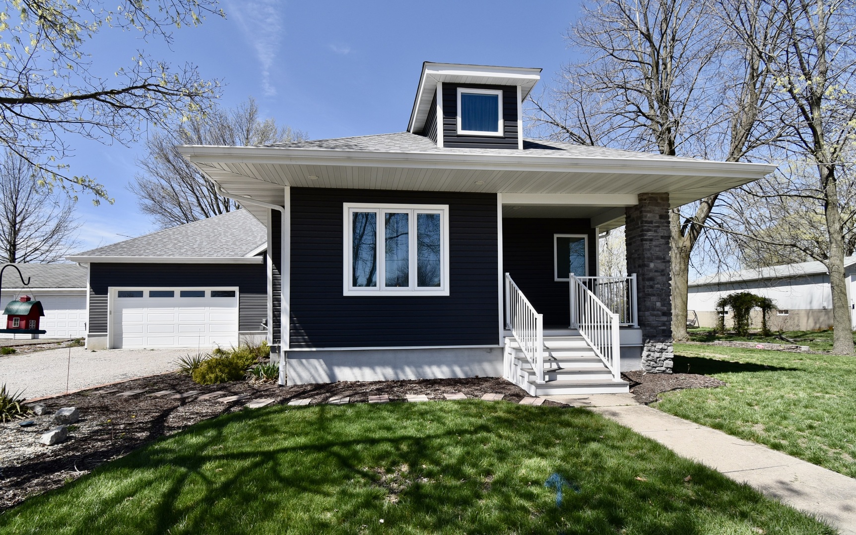 205 S Poland Street, Heyworth, IL 61745
