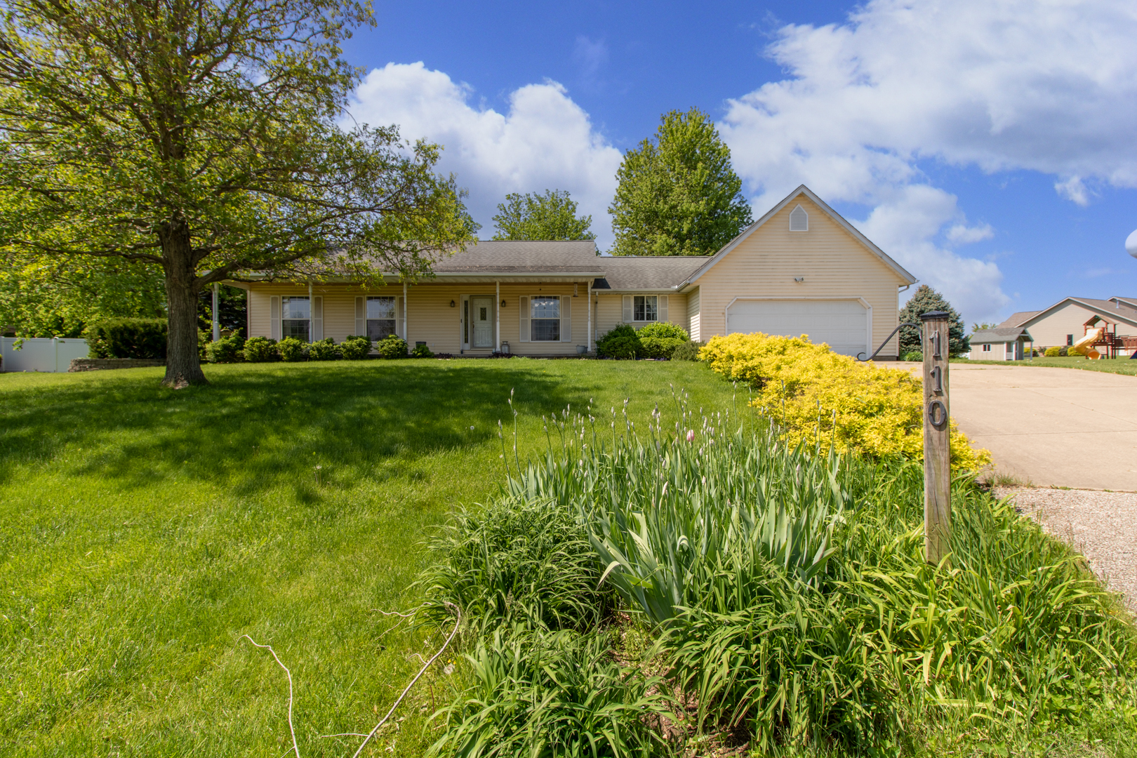 110 Kennedy Court, Hopedale, IL 61747