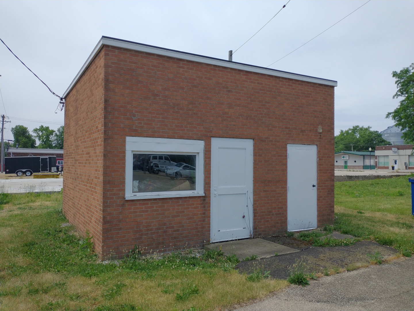 112 S Main Avenue, Minier, IL 61759