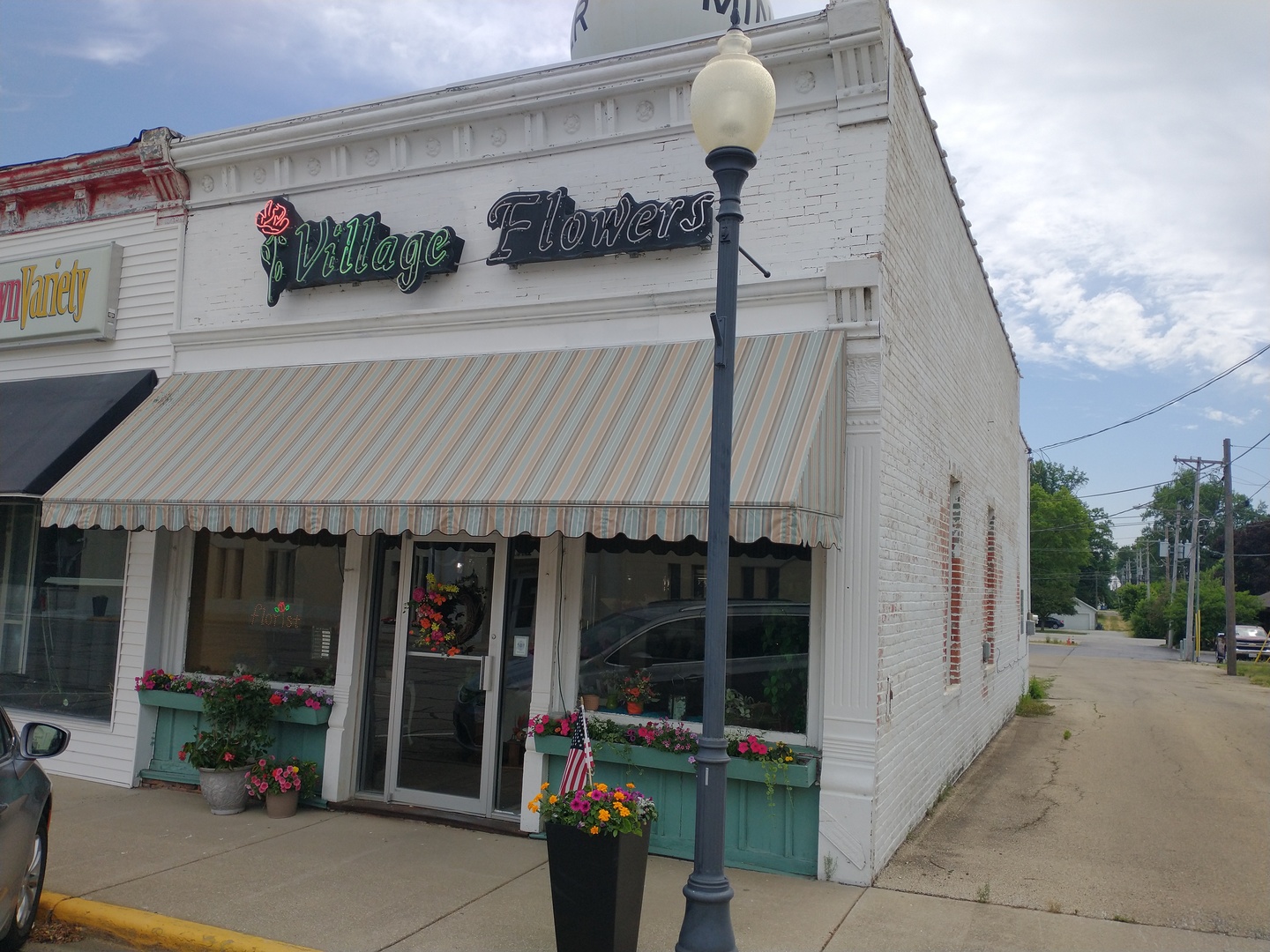 110 S Main Avenue, Minier, IL 61759