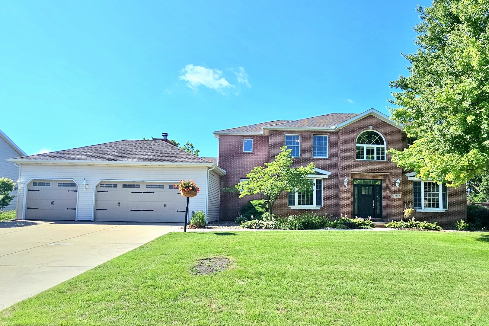 3507 Baywood Road, Bloomington, IL 61704