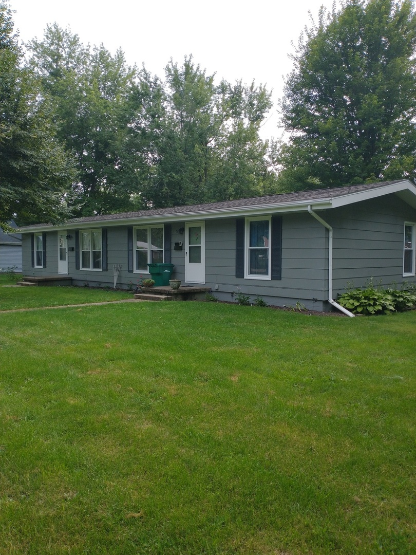 903-905 Oak Street, Delavan, IL 61734