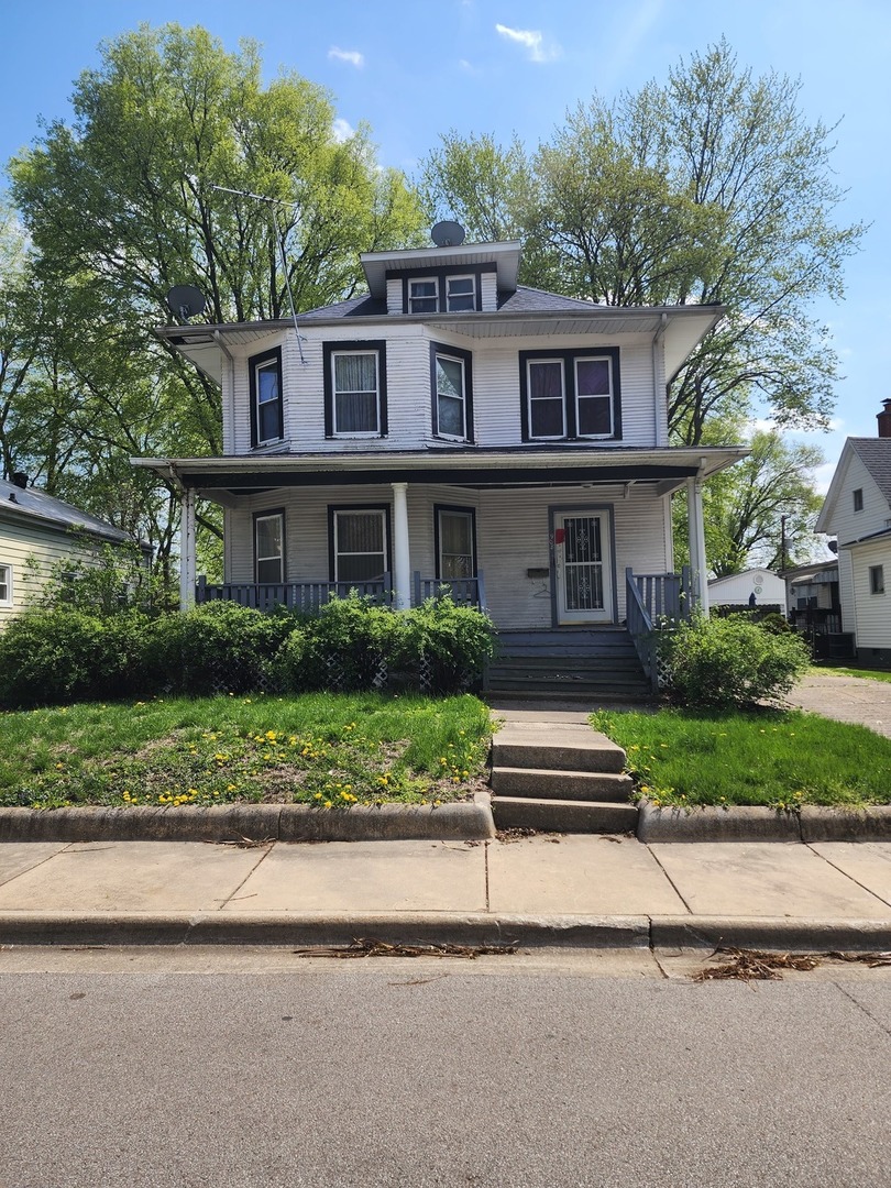 908 W Mulberry Street, Bloomington, IL 61701