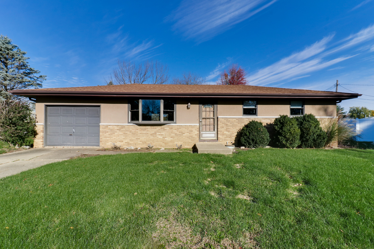 115 E Kingwood Street, Morton, IL 61550
