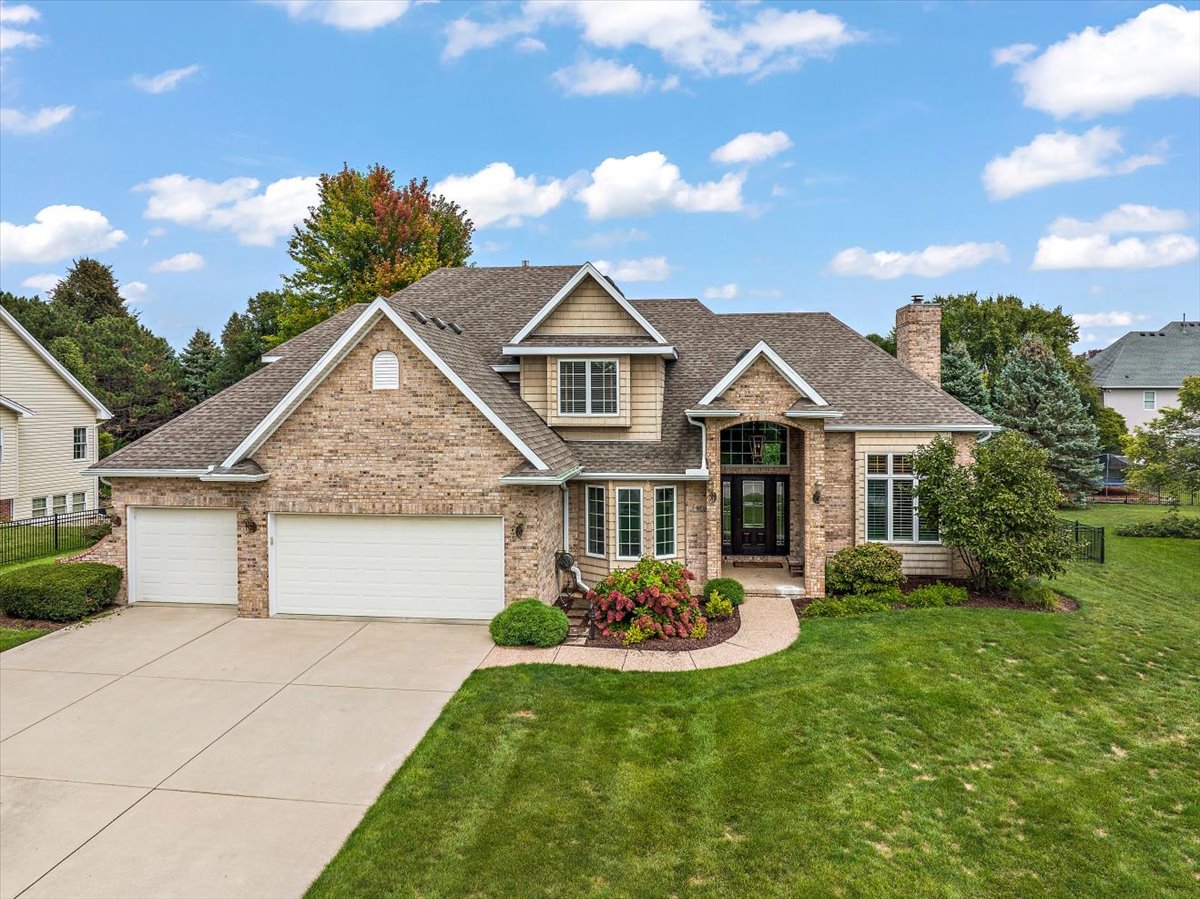 1905 Redbud Lane, Bloomington, IL 61704