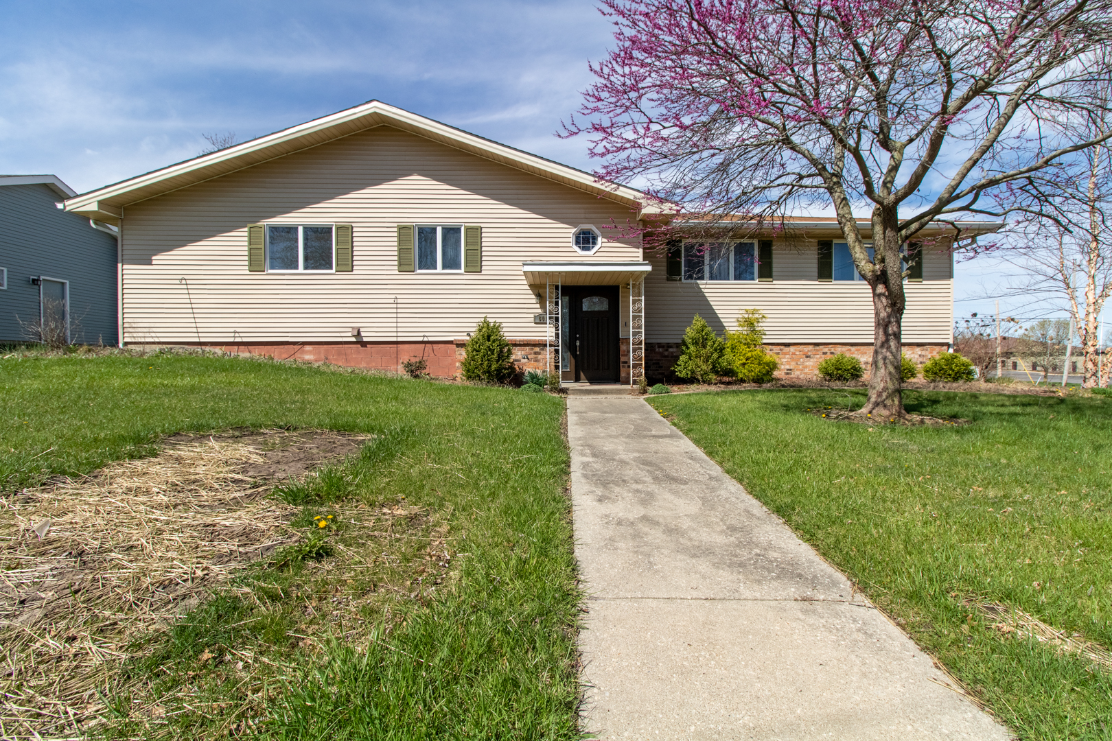 601 Grandview Drive, Normal, IL 61761