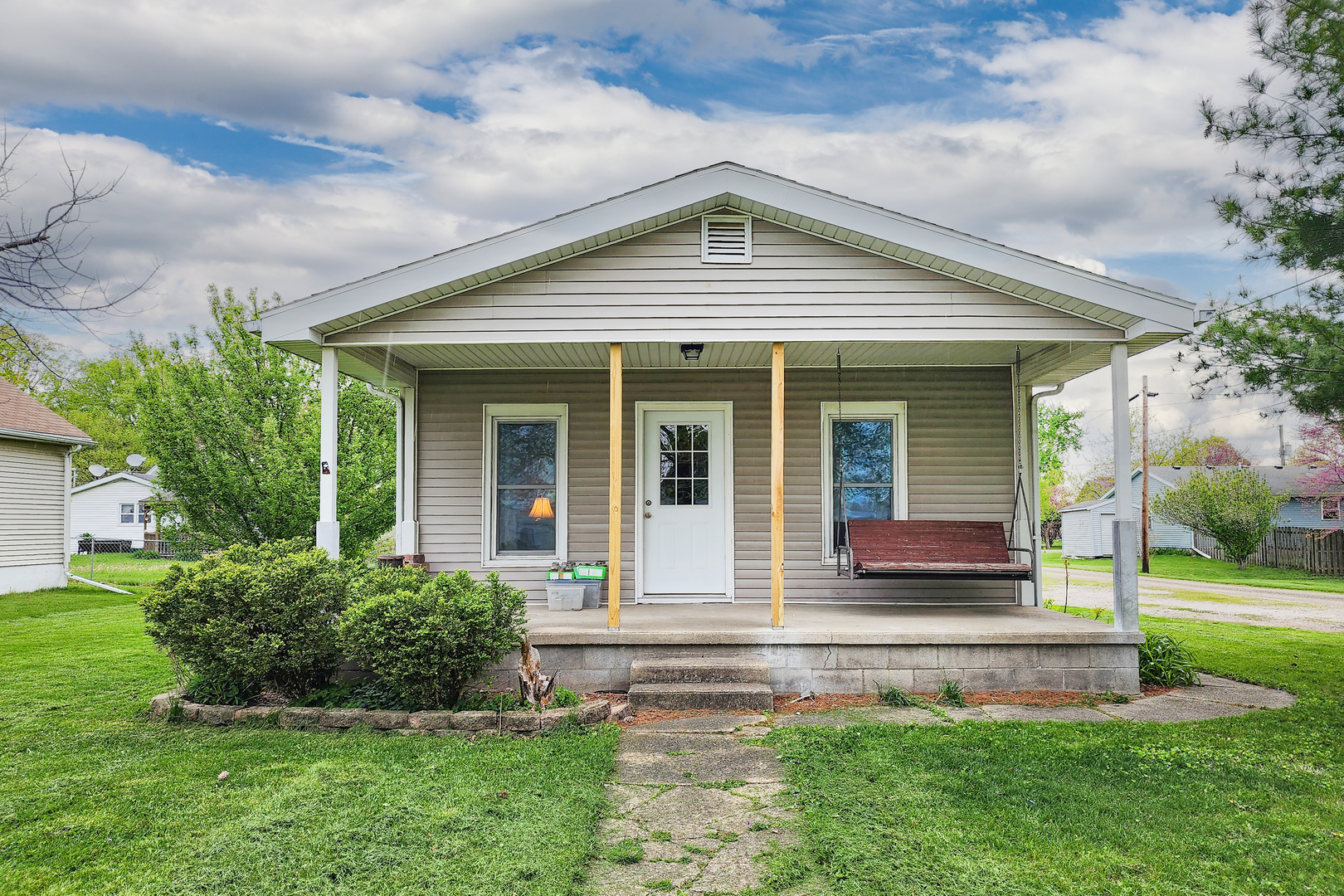505 S Martin Street, Atlanta, IL 61723
