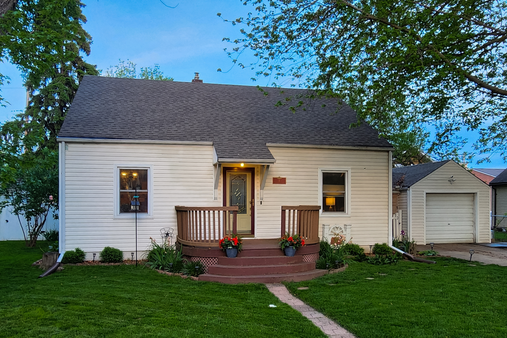 4 University Court, Normal, IL 61761