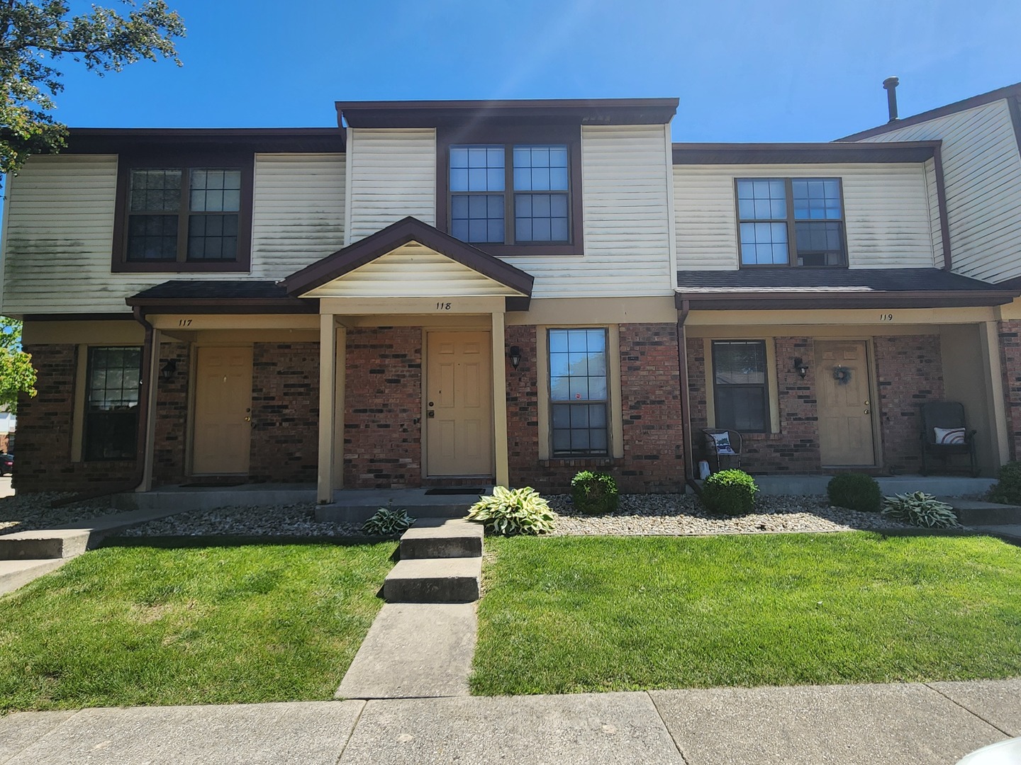 700 N Adelaide Street #118, Normal, IL 61761