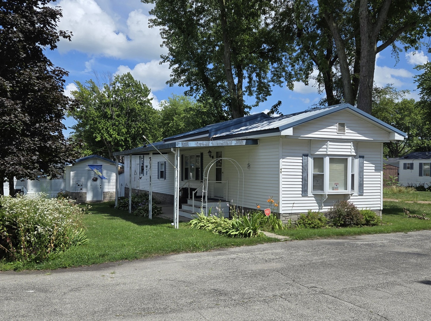 904 21st Street #40, Lincoln, IL 62656