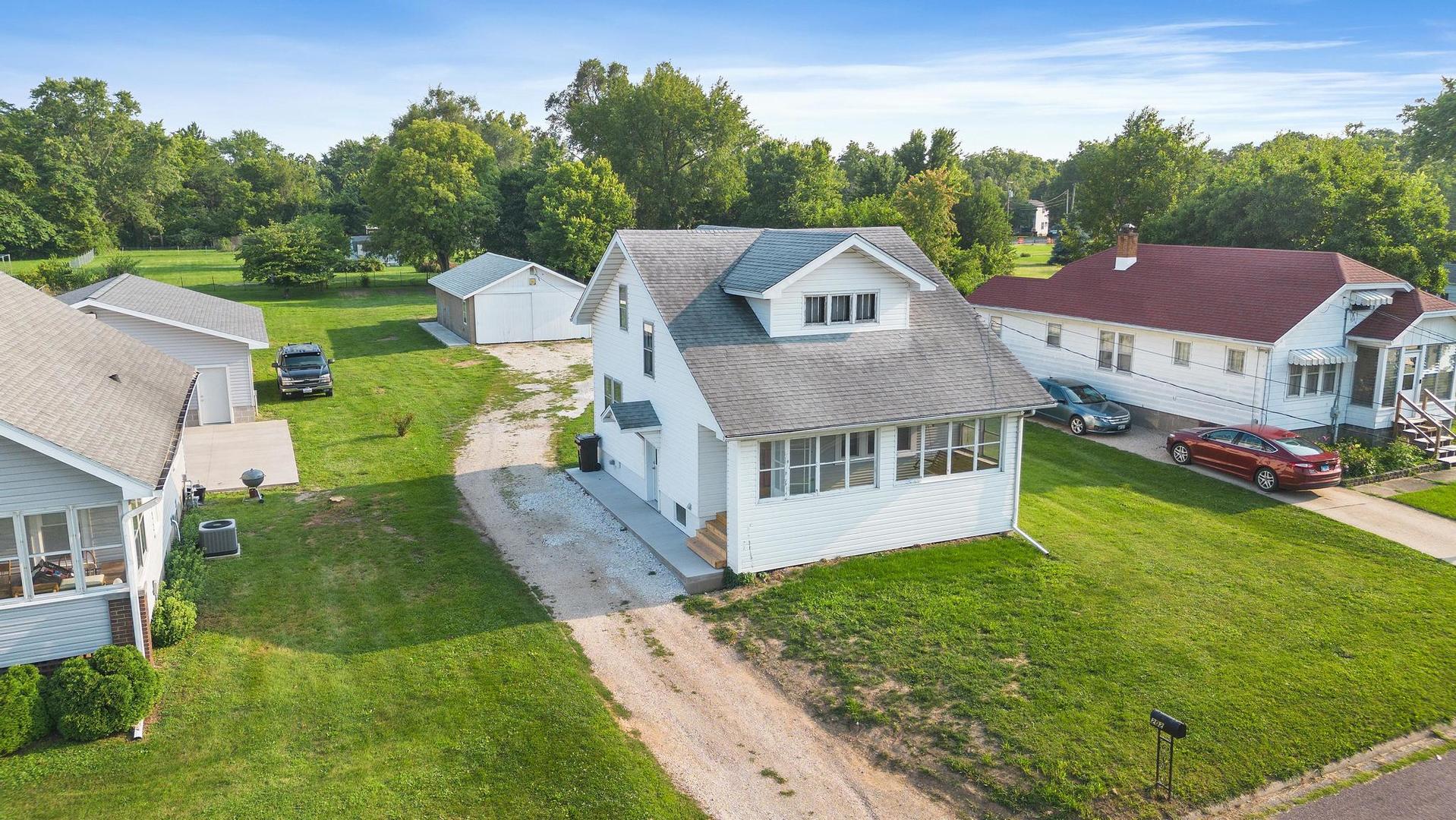 202 Woodlawn Boulevard, East Peoria, IL 61611