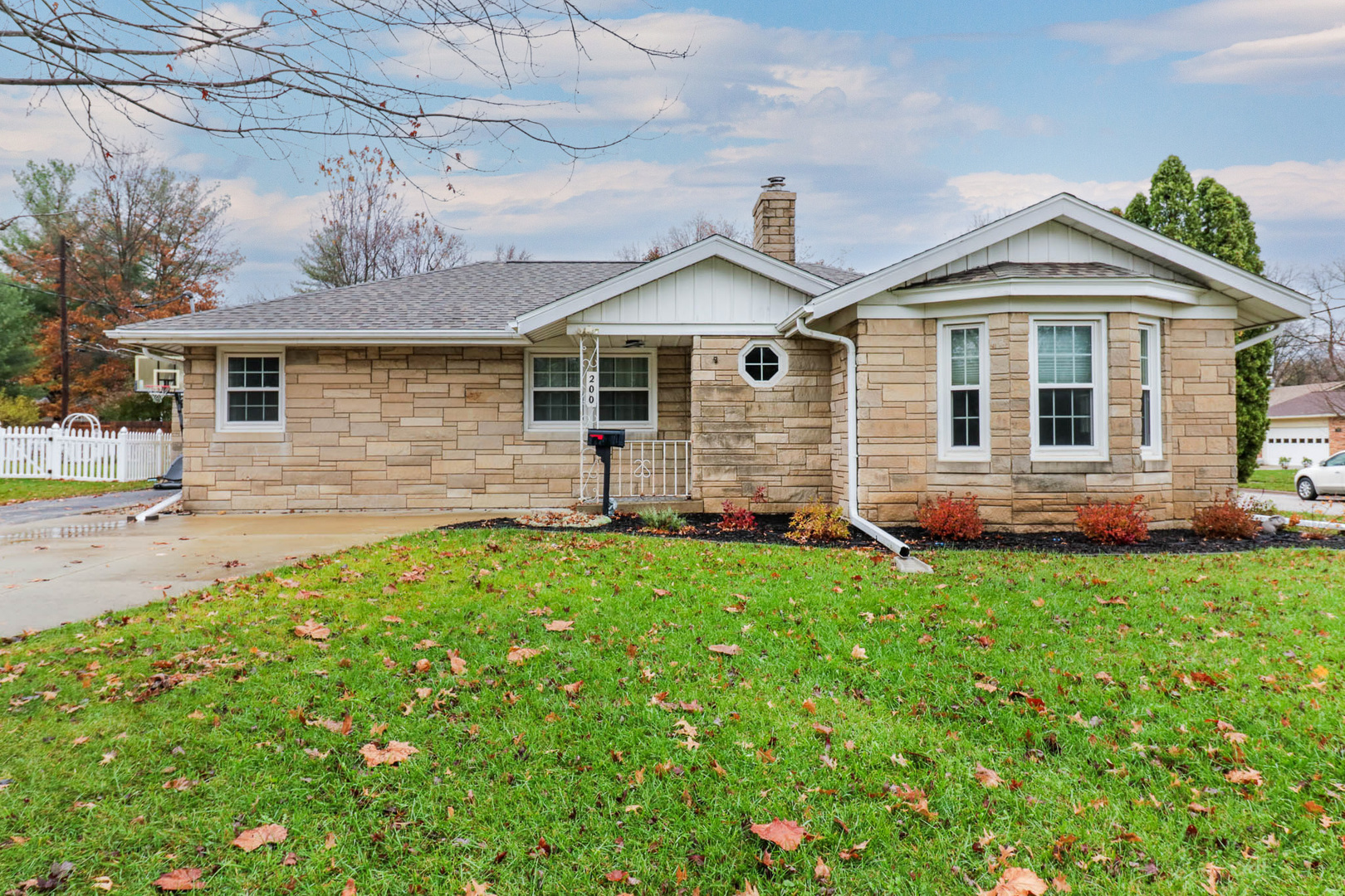 200 W Lincoln Street, Normal, IL 61761
