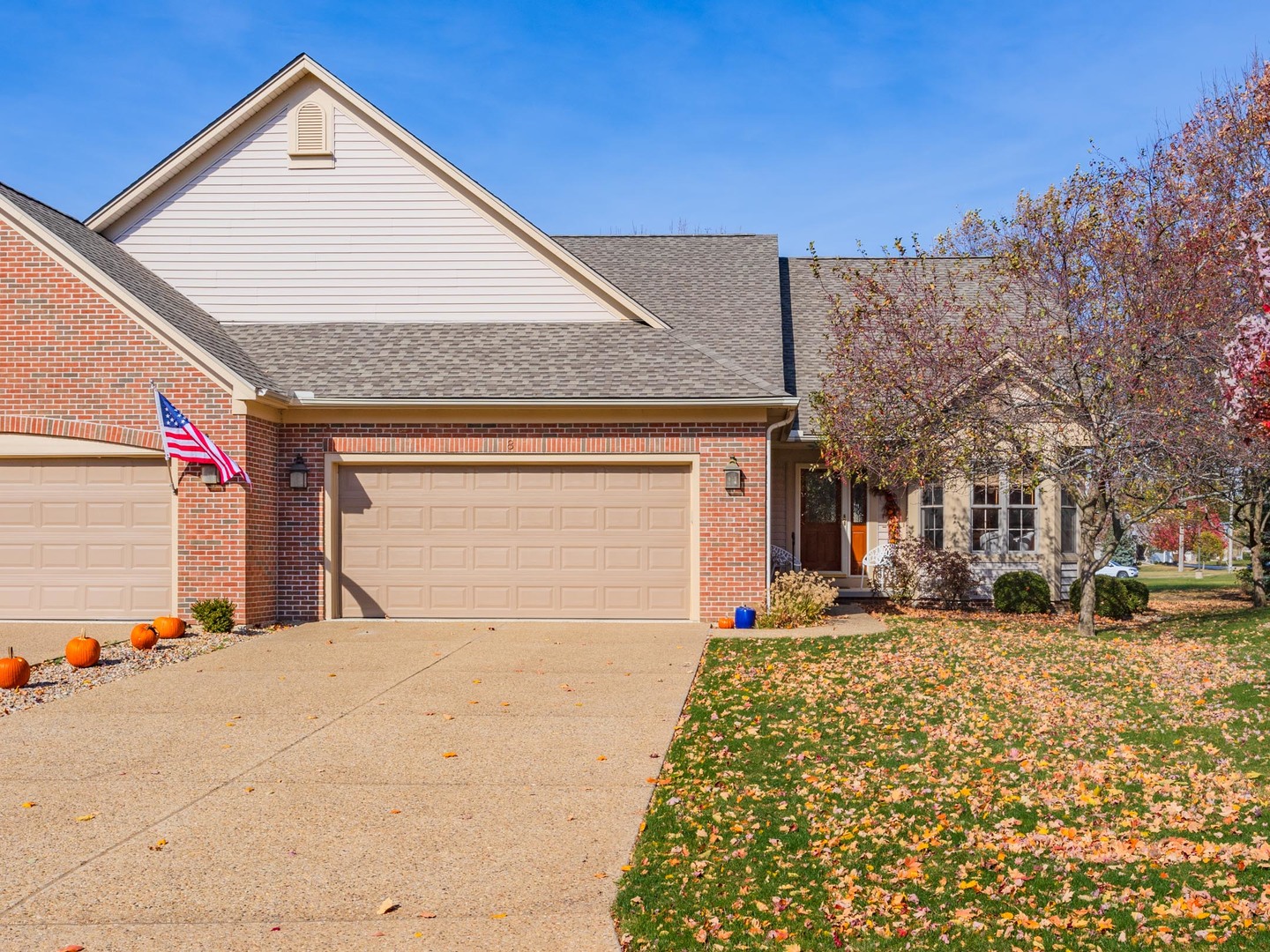 8 Alder Court, Bloomington, IL 61704