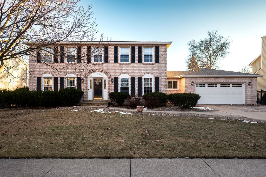 3103 Bristol Drive, Bloomington, IL 61704