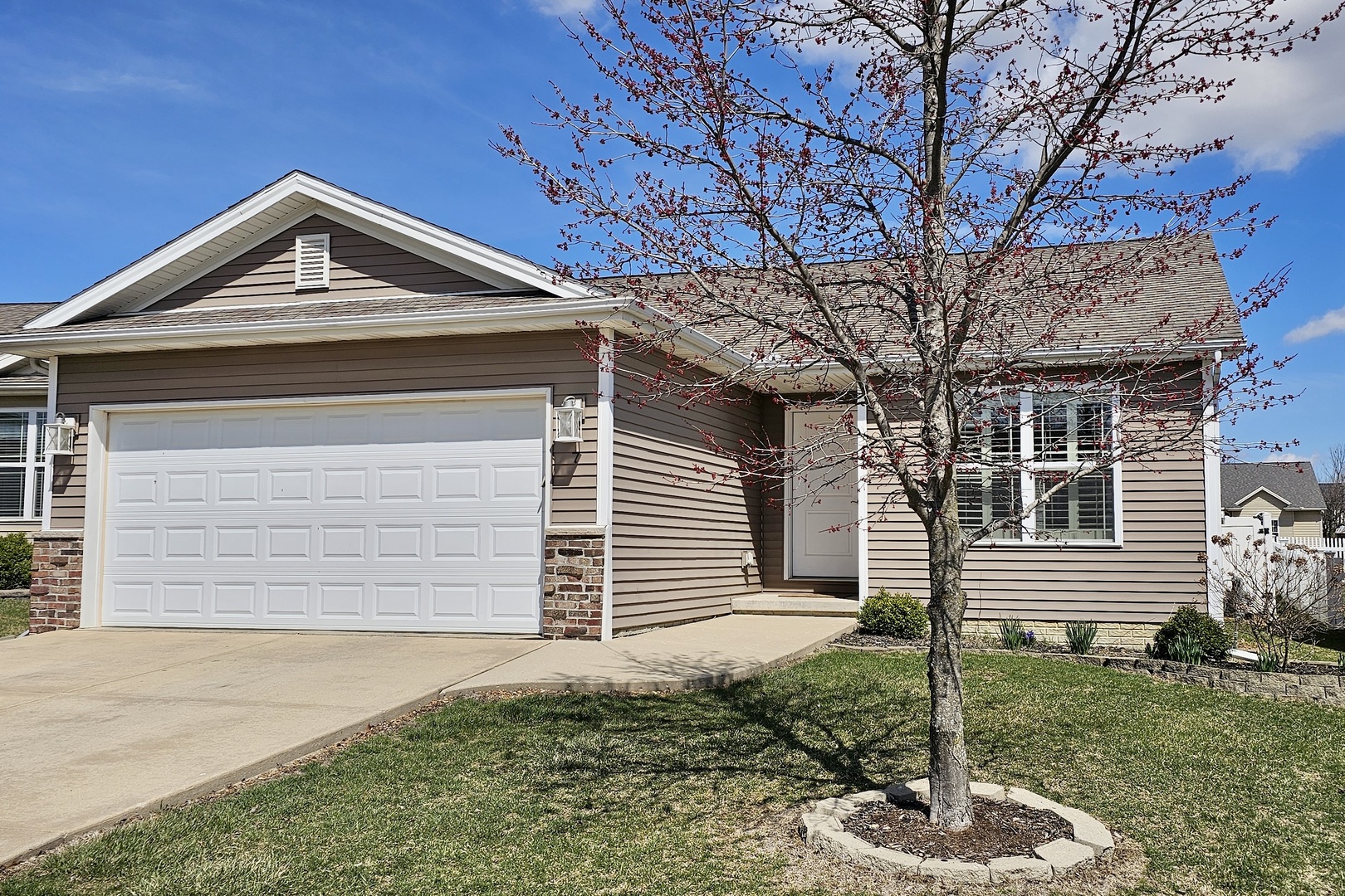 7 Barclay Court, Bloomington, IL 61705