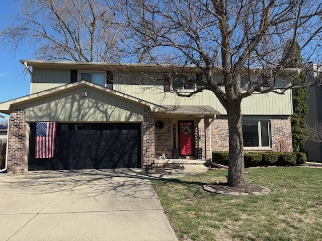 10 Gloucester Circle, Bloomington, IL 61704