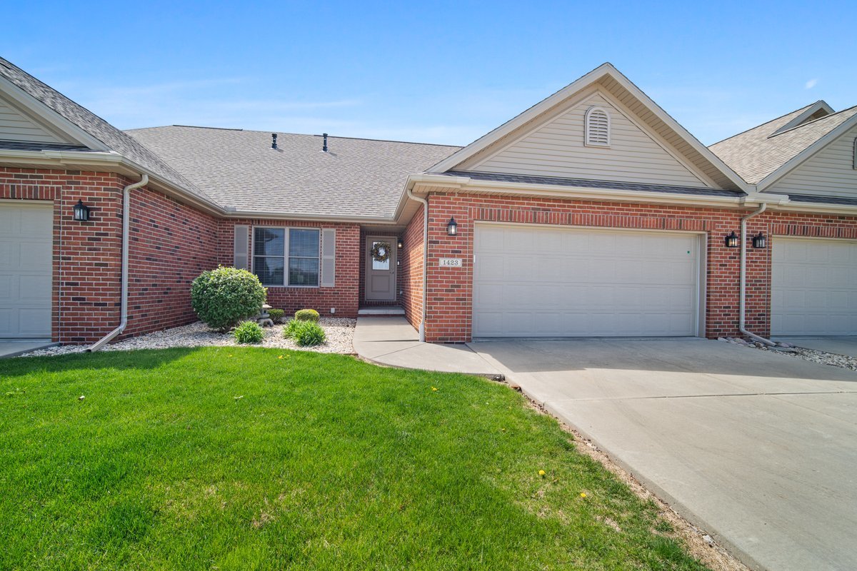 1423 Pine Forest Drive, Normal, IL 61761