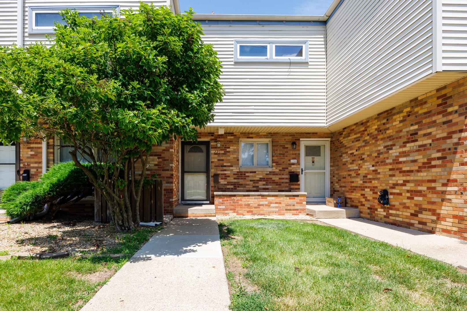 2214 E Lincoln Street #14, Bloomington, IL 61701