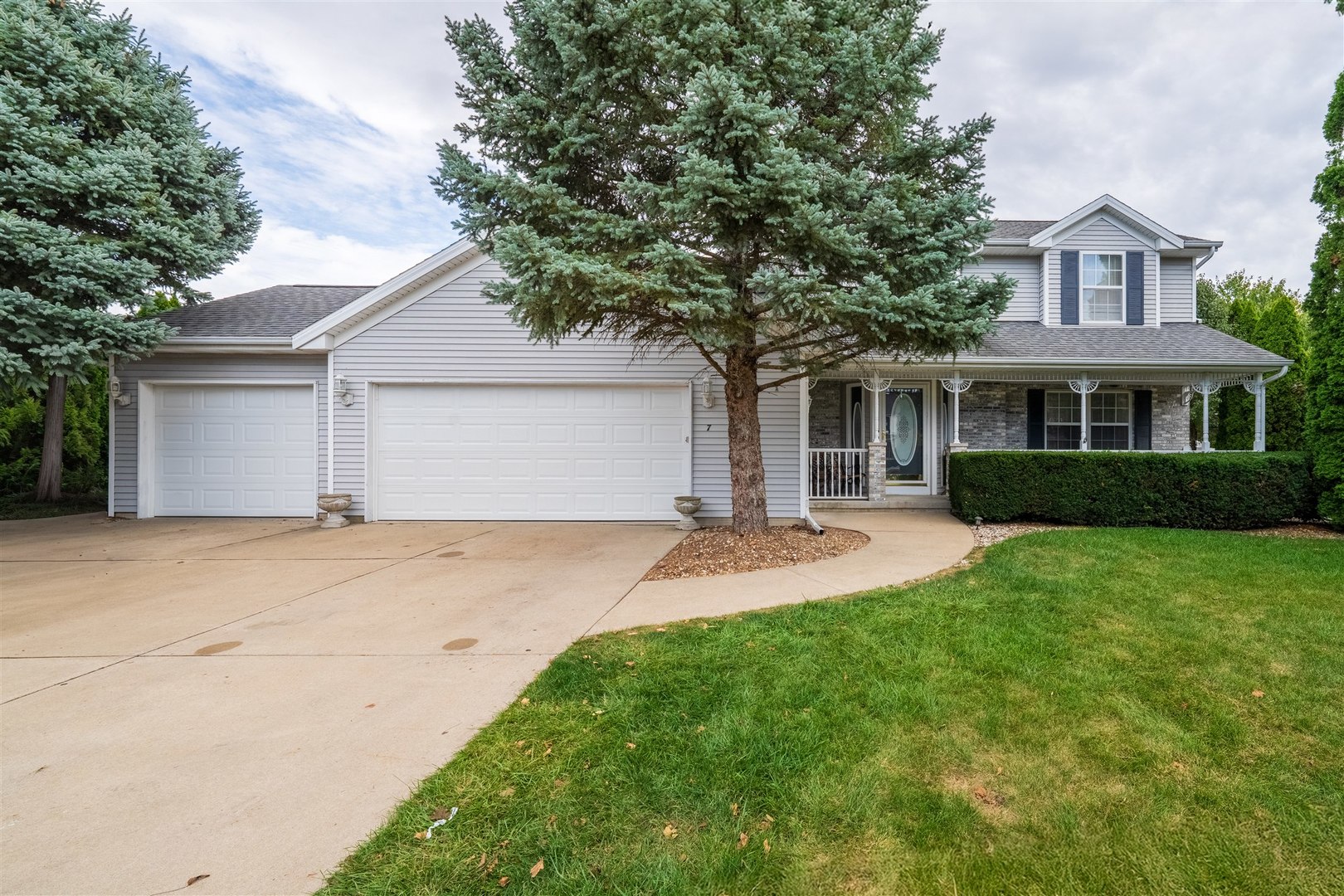 7 Melrose Court, Bloomington, IL 61704