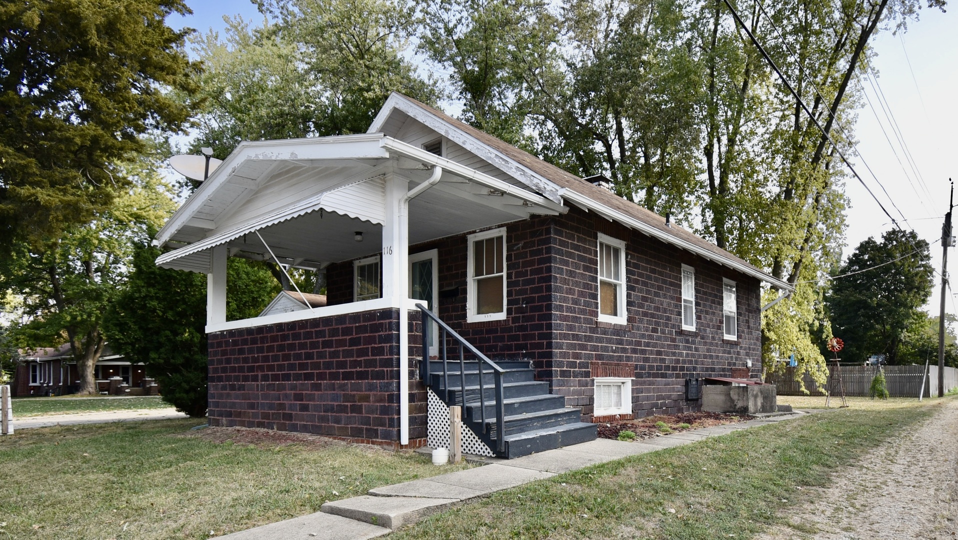 116 N Maple Street, Clinton, IL 61727