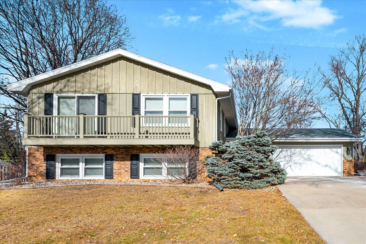 9 Linda Lane, Normal, IL 61761