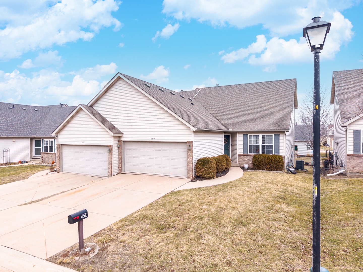 450 Beechwood Court, Normal, IL 61761