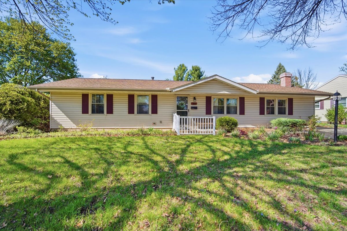 208 E Lincoln Street, Normal, IL 61761