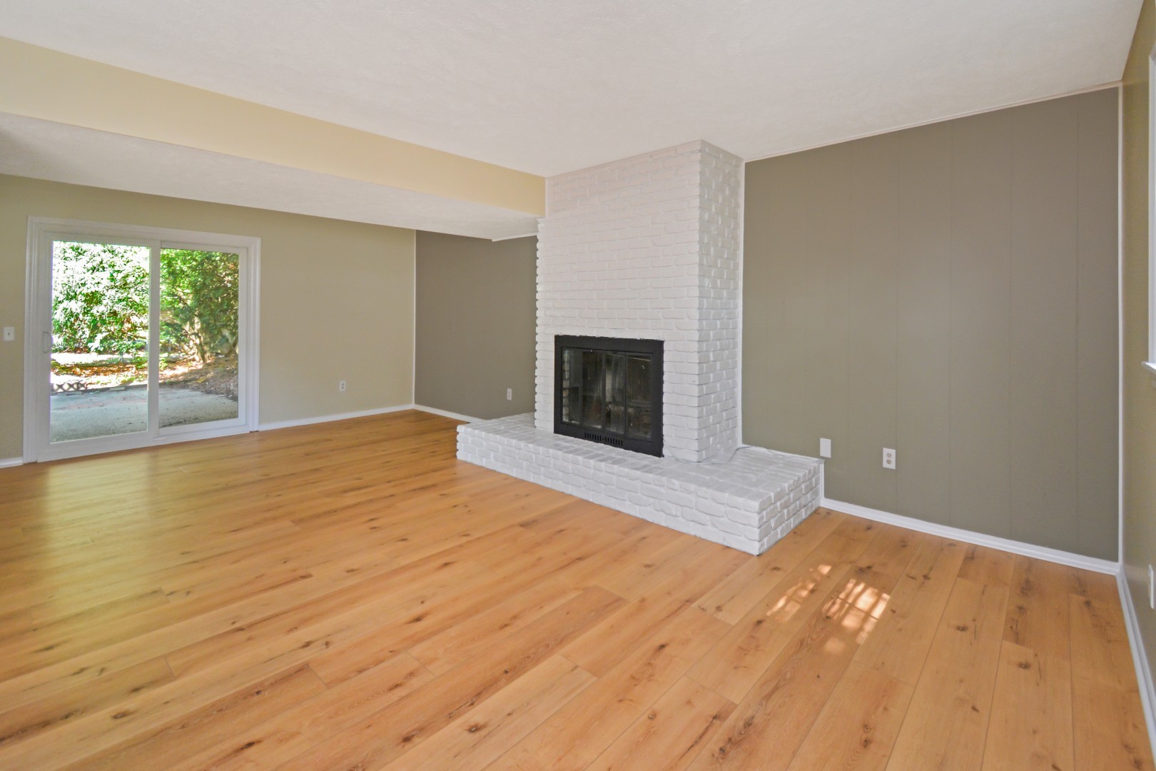 61761 300 Raleigh Court, Normal, IL 61761 | MLS #MRD12641213