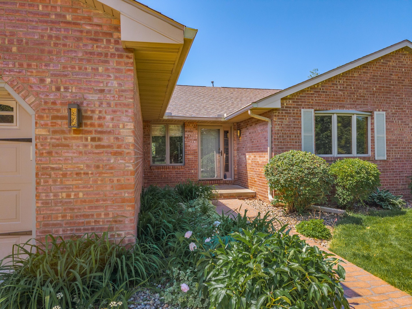 2707 Foxridge Run, Bloomington, IL 61704