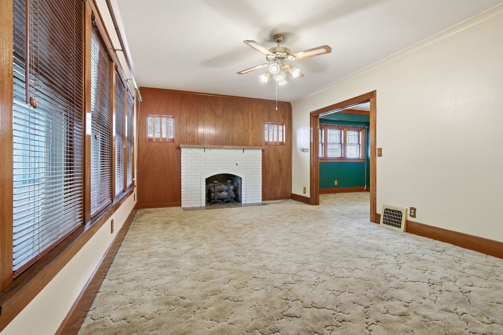 1917 W Callender Avenue, West Peoria, IL 61604