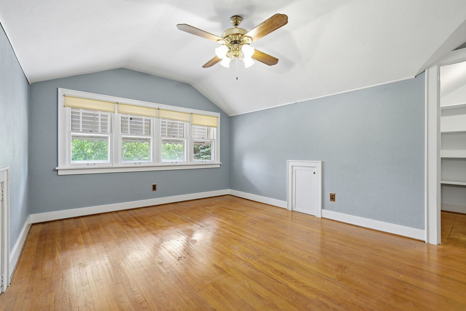 1917 W Callender Avenue, West Peoria, IL 61604