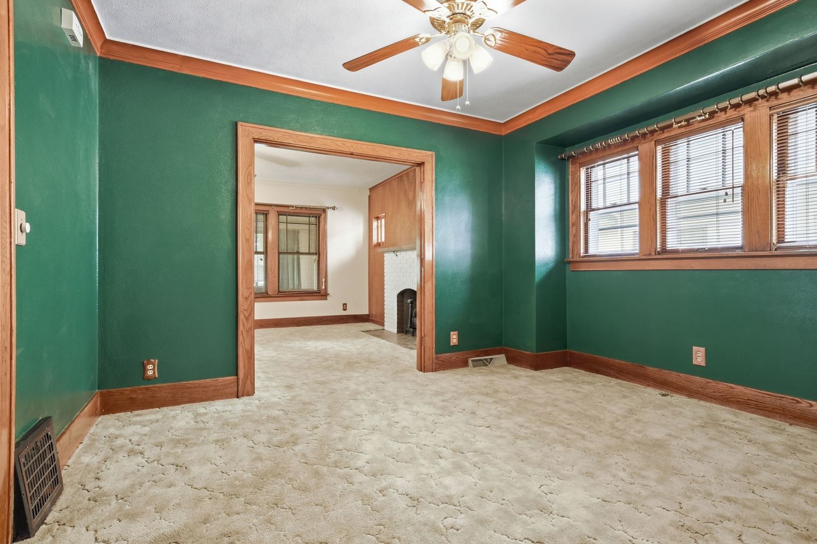 1917 W Callender Avenue, West Peoria, IL 61604