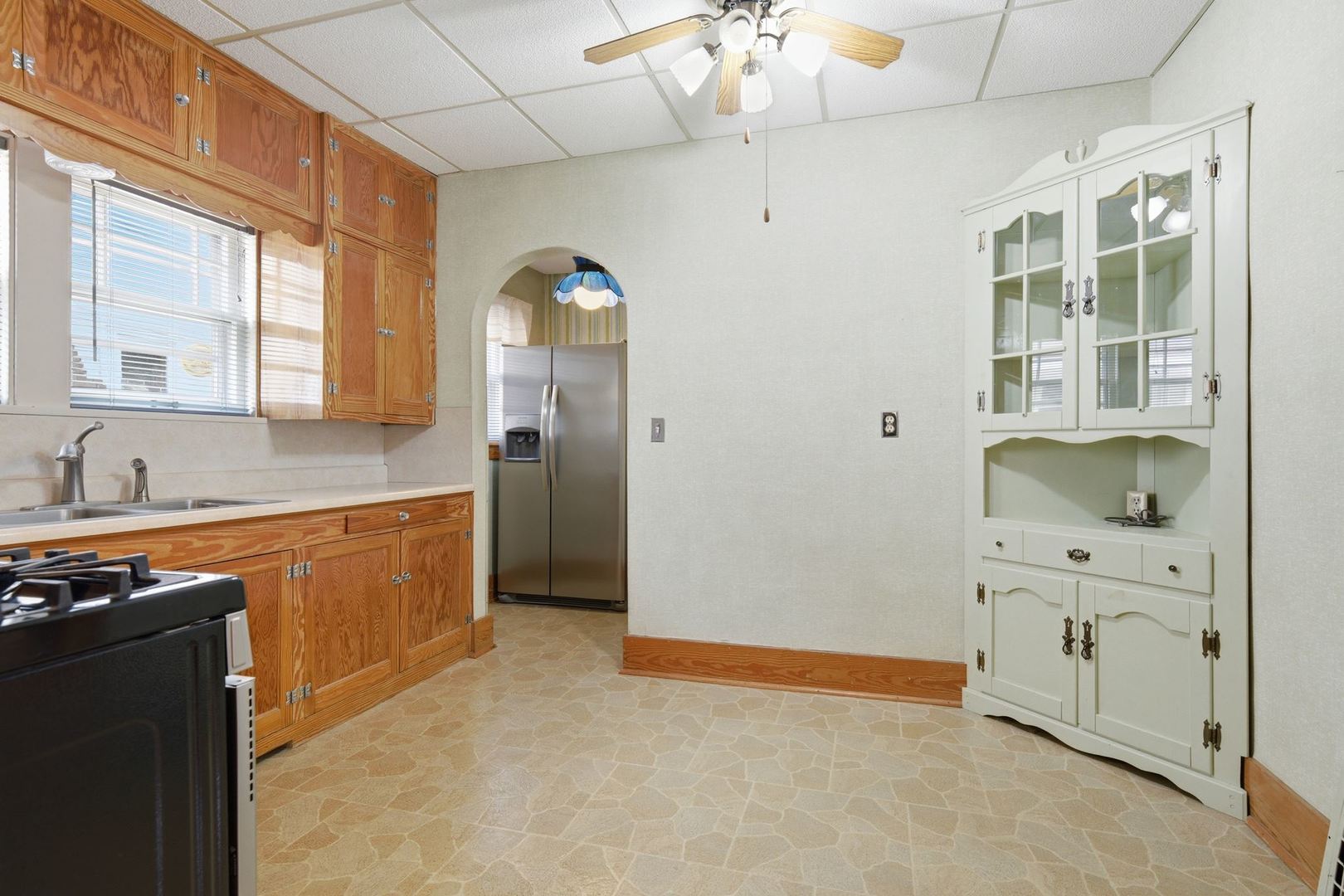 1917 W Callender Avenue, West Peoria, IL 61604