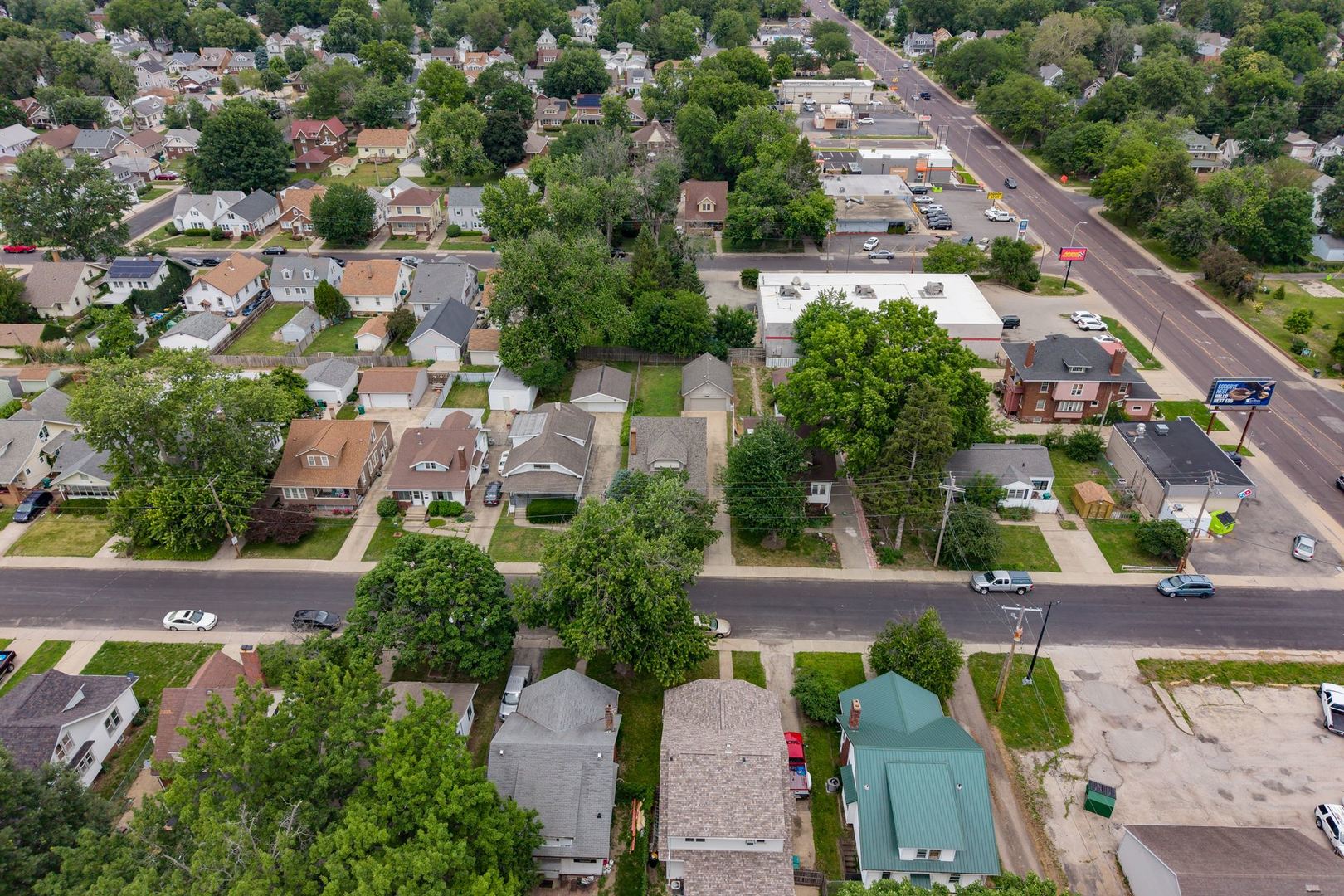 1917 W Callender Avenue, West Peoria, IL 61604