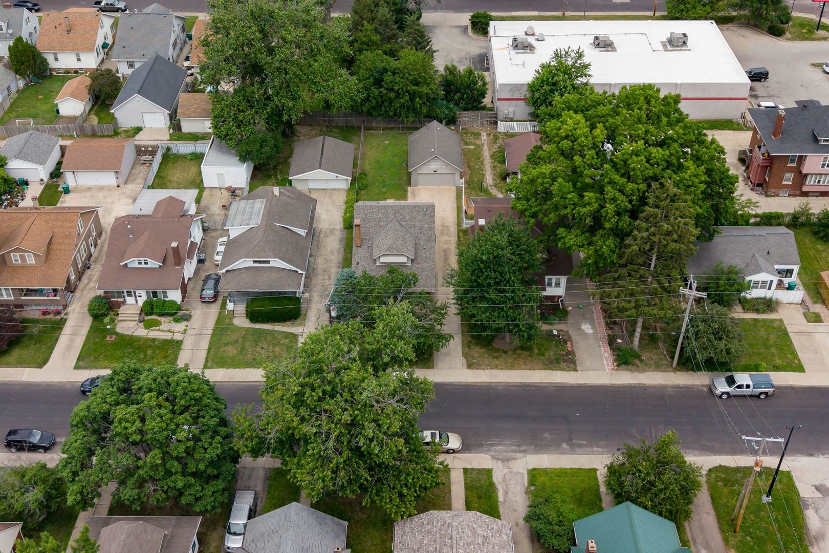 1917 W Callender Avenue, West Peoria, IL 61604