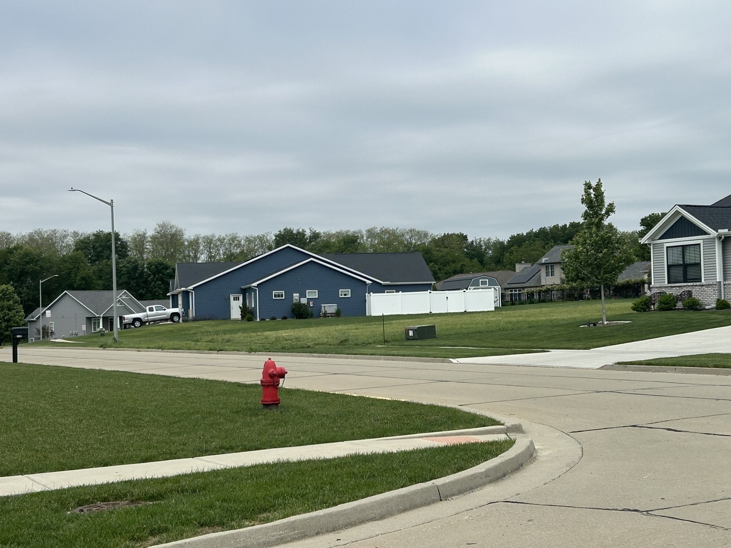 108 Blue Bird Court, Hudson, IL 61748