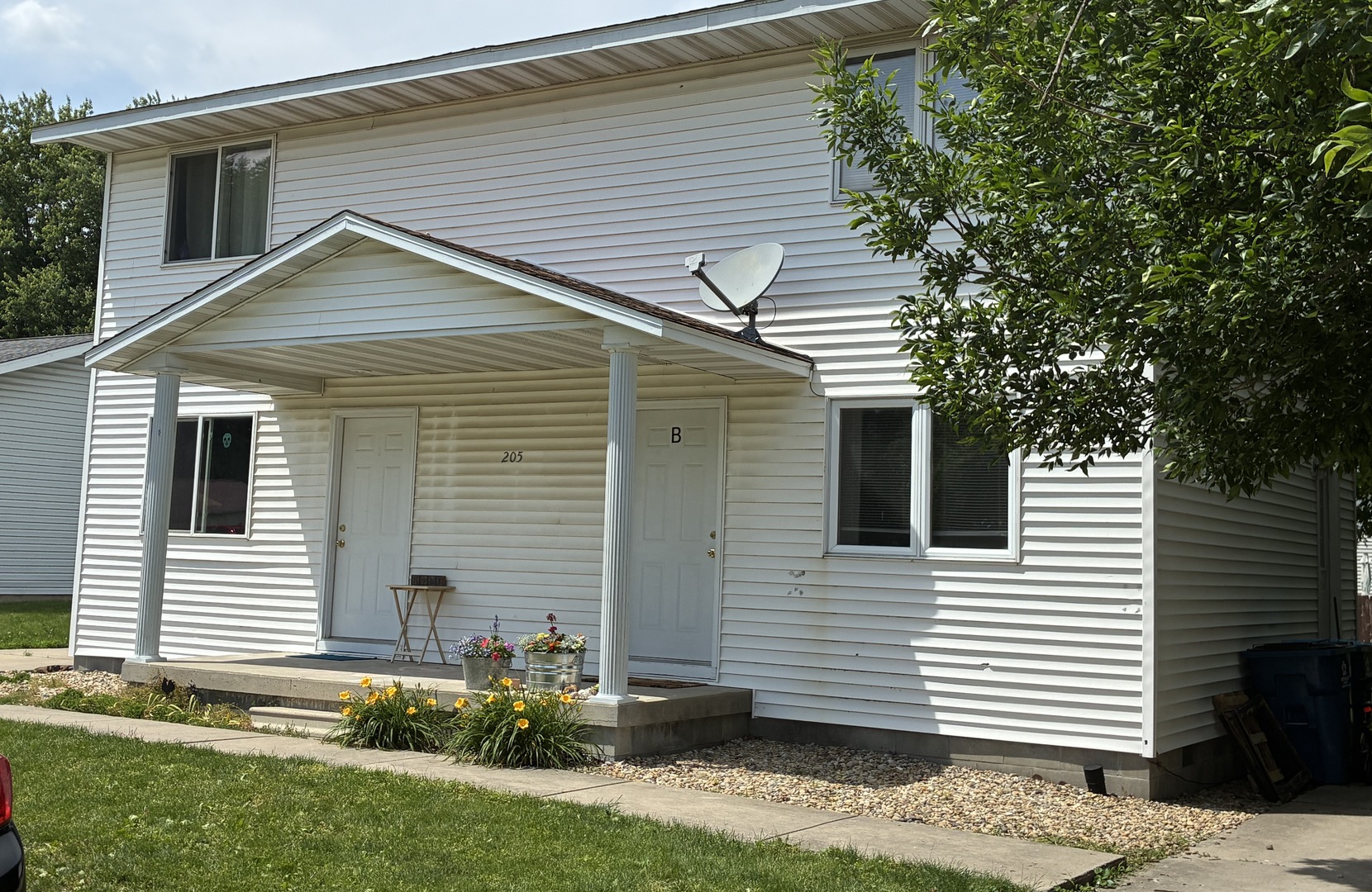 205 E Logan Street, Atlanta, IL 61723