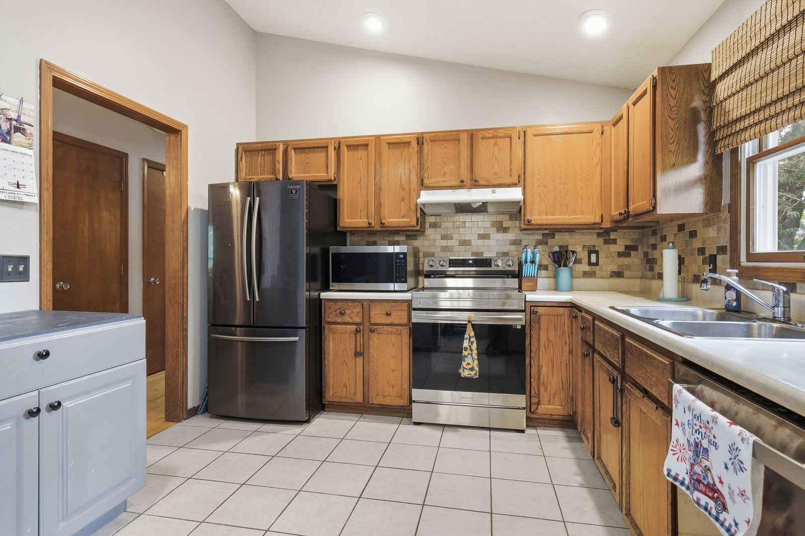 301 Bentley Drive, Normal, IL 61761