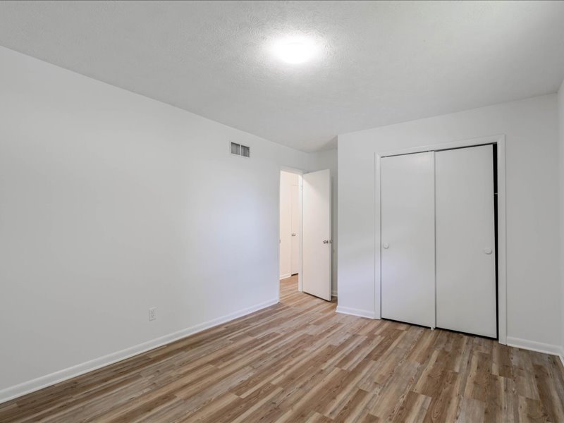 124 Hilton Drive, Lexington, IL 61753