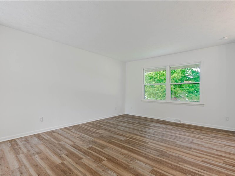 124 Hilton Drive, Lexington, IL 61753