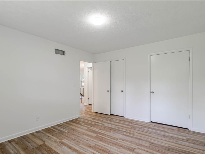 124 Hilton Drive, Lexington, IL 61753