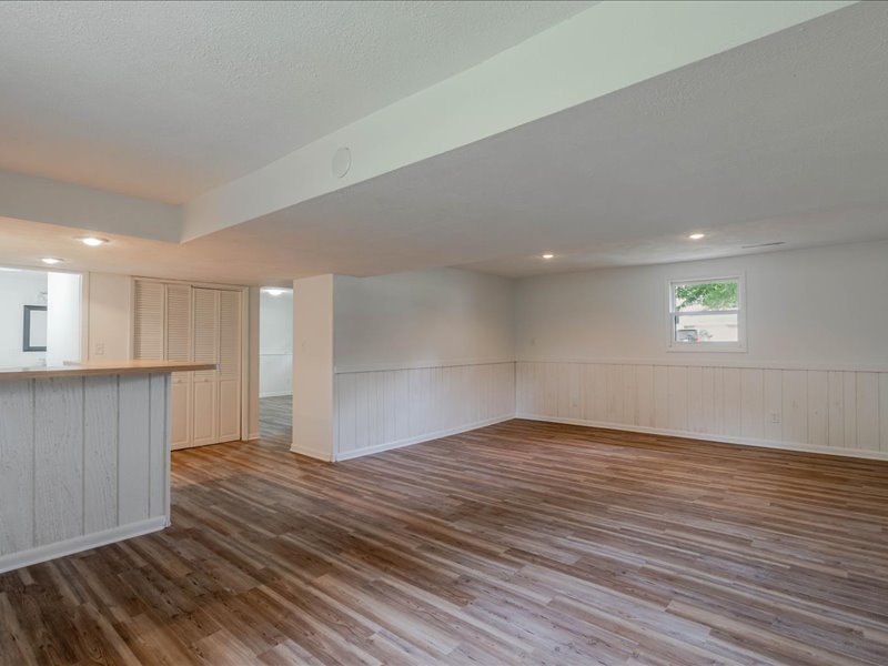 124 Hilton Drive, Lexington, IL 61753