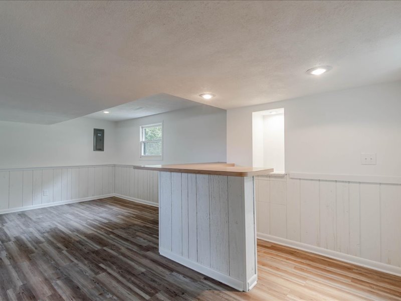 124 Hilton Drive, Lexington, IL 61753