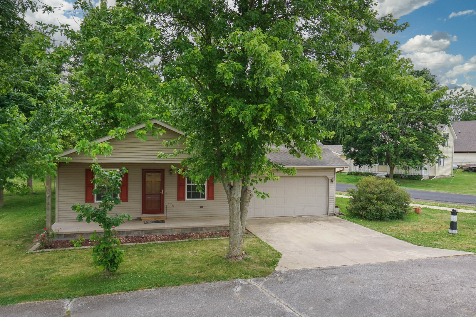 101 A S State Street, Danvers, IL 61732