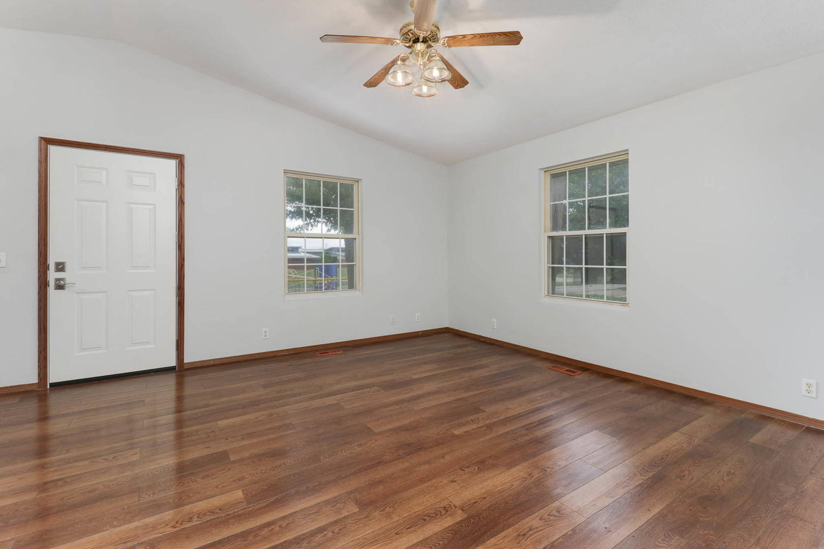 101 A S State Street, Danvers, IL 61732